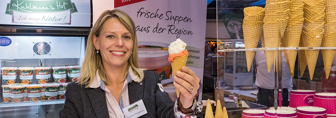Barbara Mysegades präsentiert Eis Barbara Mysegades präsentiert Eis